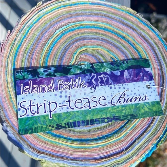 FABRIC ISLAND BATIK Strip-tease Bun FABRIC 40 pcs Honeysuckle NWT - Picture 3 of 9